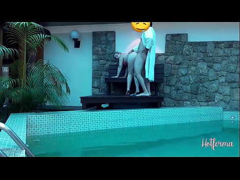 ❤️ Boss hovuza qulluqçu dəvət edir, lakin isti müqavimət göstərə bilmədi Porno az.porngifer.ru